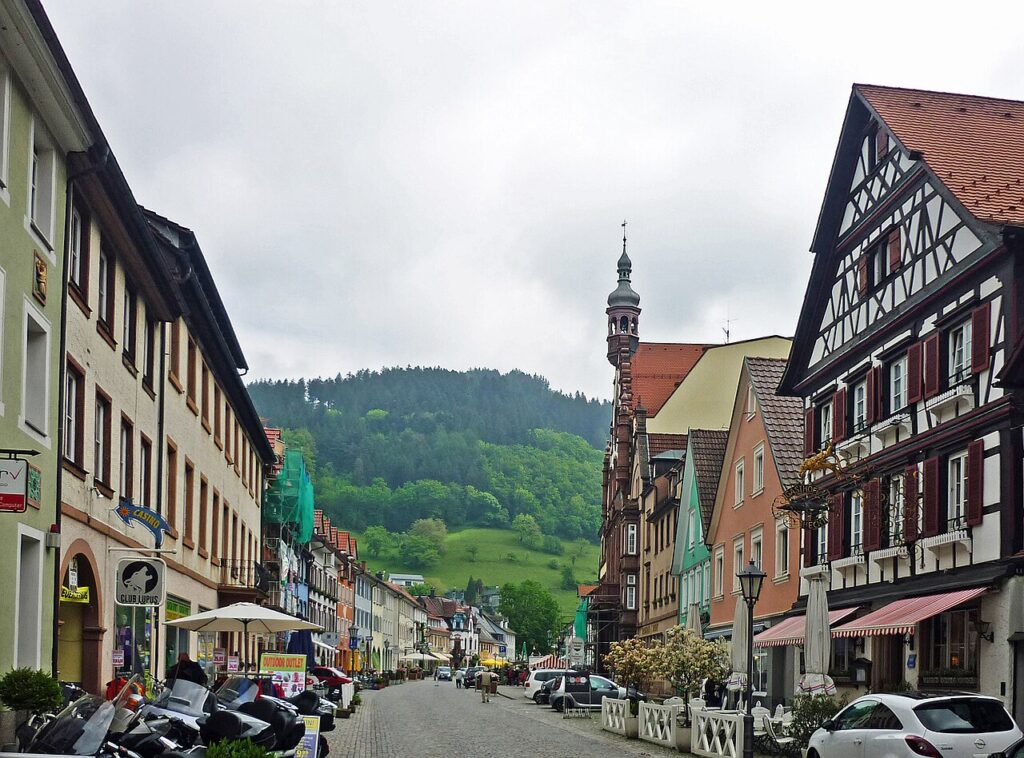 Wolfach na Floresta Negra: Onde o Cristal ganha Forma de Vidro - SchiDD, CC BY-SA 4.0 no WikiMediaCommons