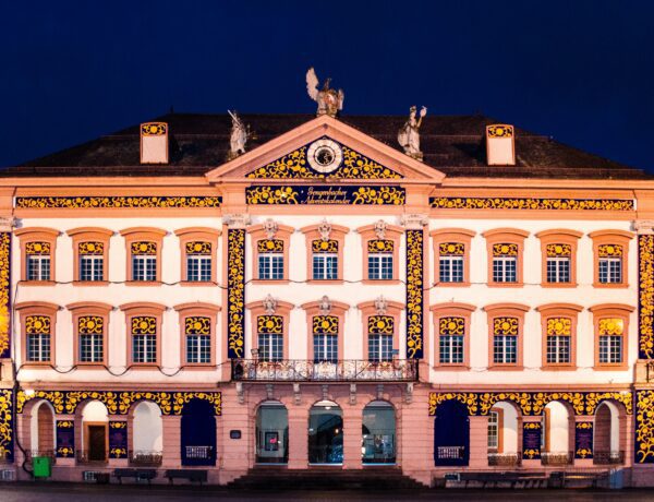 Guia Brasileiro em Gengenbach: Um dos Vilarejos Mais Fofos da Floresta Negra - Imagem de Volkan Jurleit por Pixabay