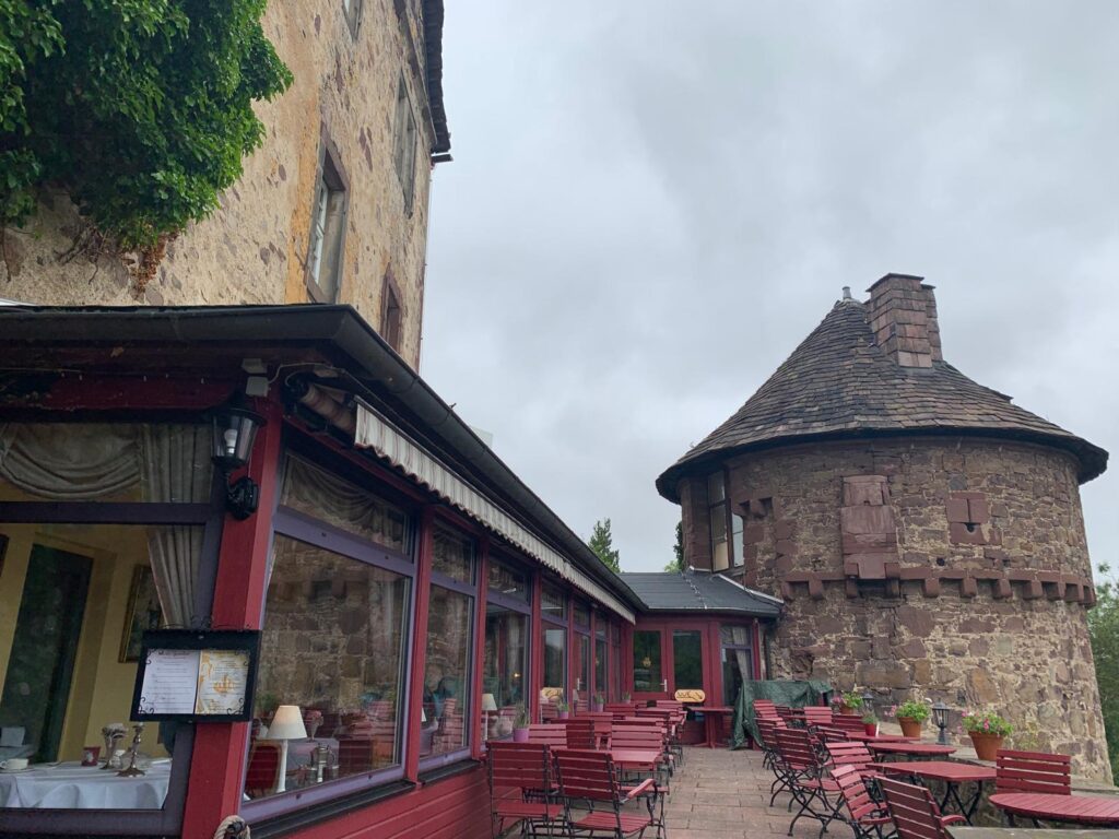 Castelos da Rota dos Contos de Fadas: Sababurg e Trendelburg com Motorista Brasileiro