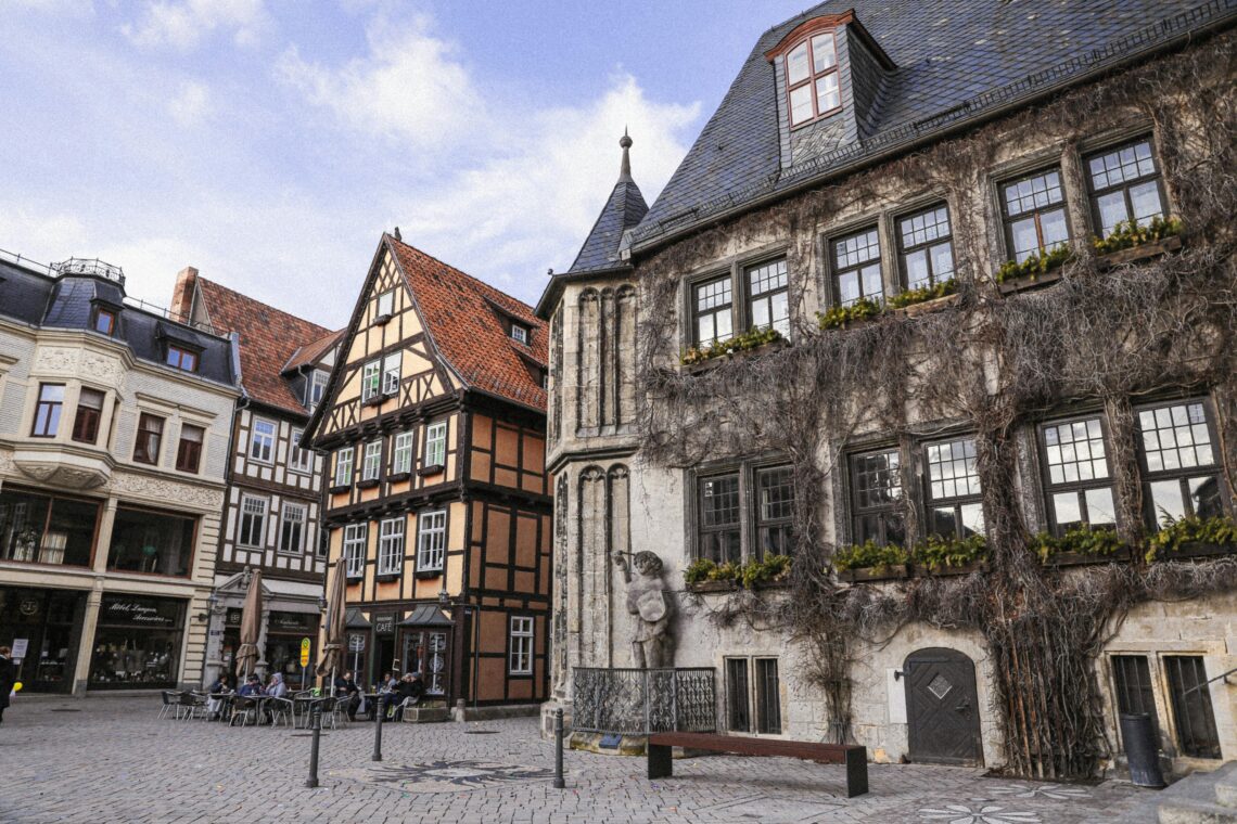 Quedlinburg: O Berço da Alemanha, o Poder das Mulheres e as Casas de Enxaimel - Alina Rossoshanska no Pexels