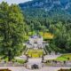 Linderhof: O Refúgio de Ouro do Rei Ludwig II nos Alpes - Tharun Thejus no Pexels